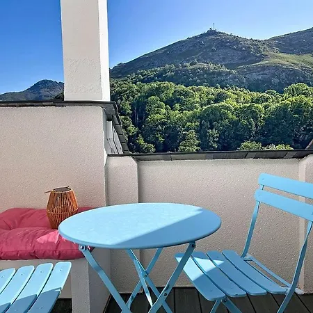 Un Balcon Sur Le Gave Guest house