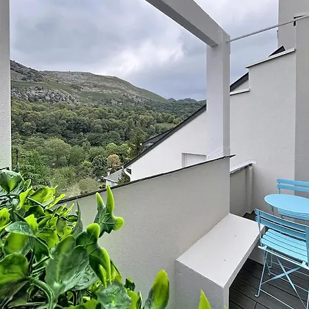 Un Balcon Sur Le Gave Guest house *
